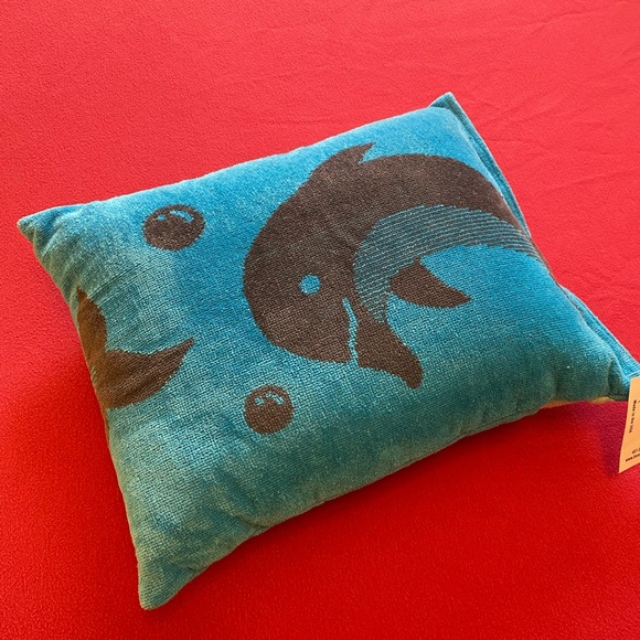 Beach Puffs Beach Pillows NWT - Picture 2 of 5